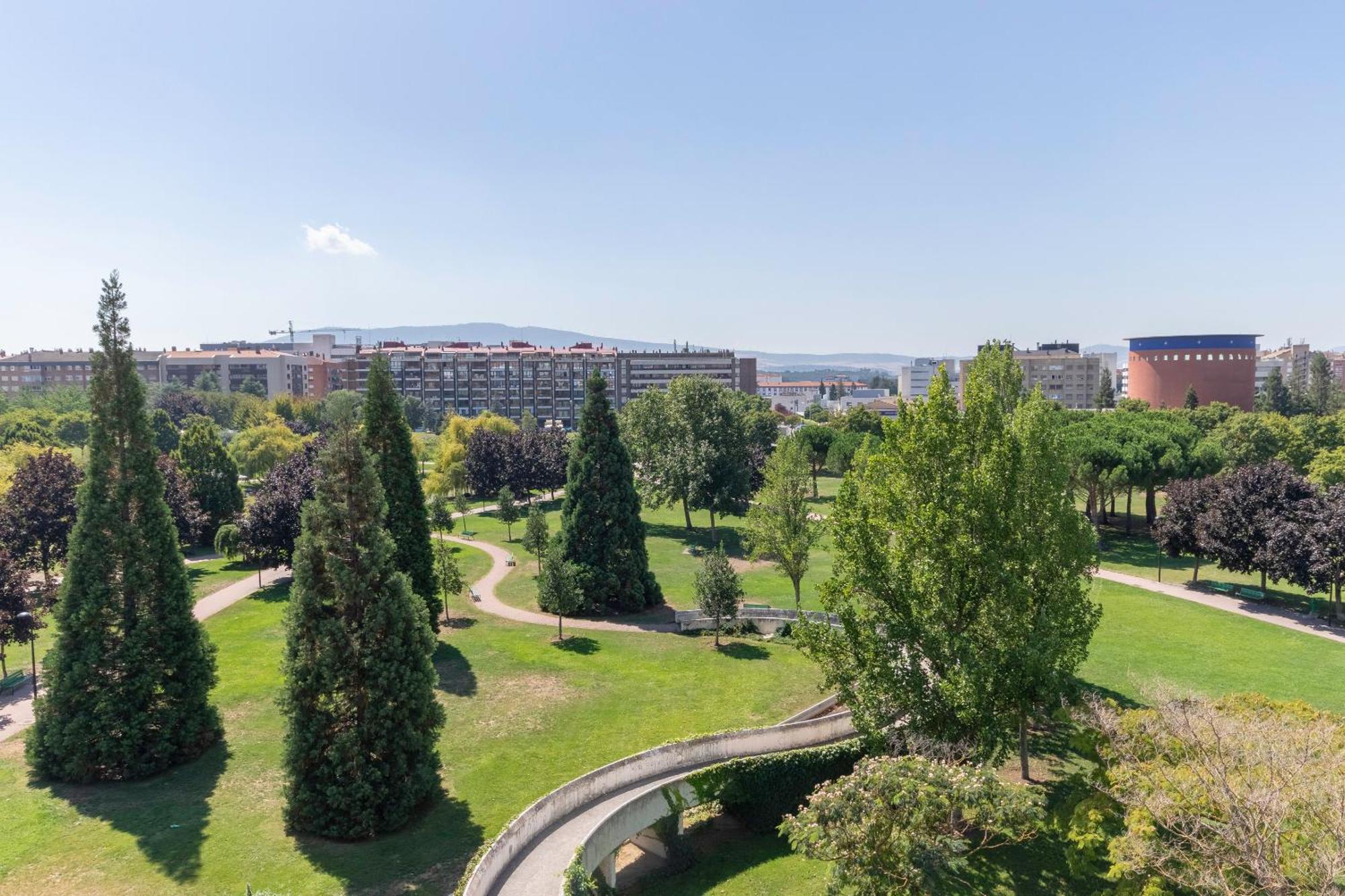 Apartamentos Libere Pamplona Yamaguchi Esterno foto